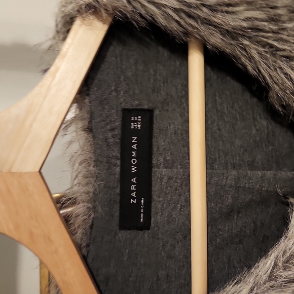 Zara Faix Fur Vest - Picture 3 of 6